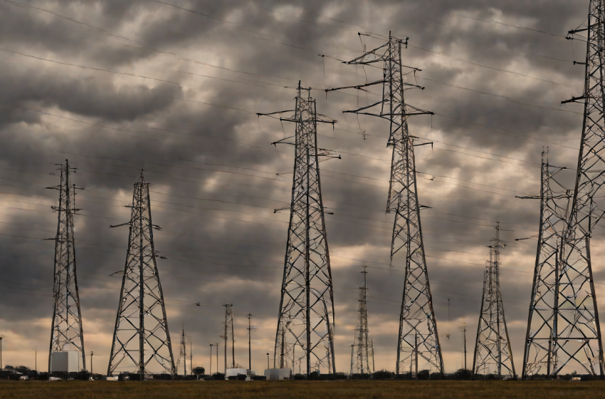 DOE Orders SPP to Dispatch Backup Generation Across 17 States, Then Extends It Into August