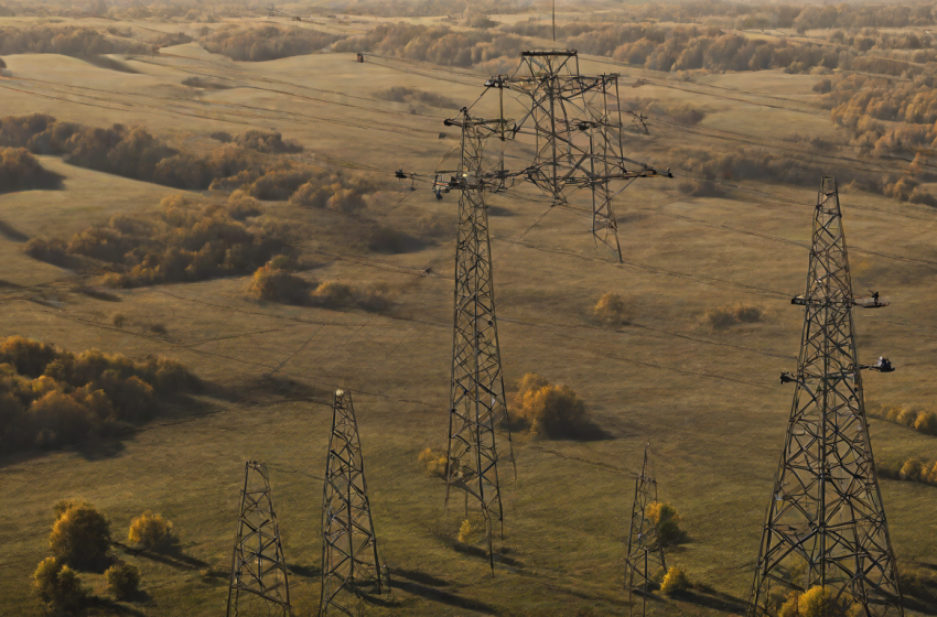 DOE Picks 31 Reconductoring Projects in 26 States and Puts $1.9 Billion Against 23 GW of Capacity