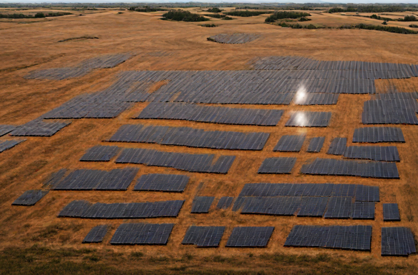 Clearway Starts Building 650 MW of Missouri Solar on Strip-Mined Land, But Names No Buyer for Its 20-Year PPA